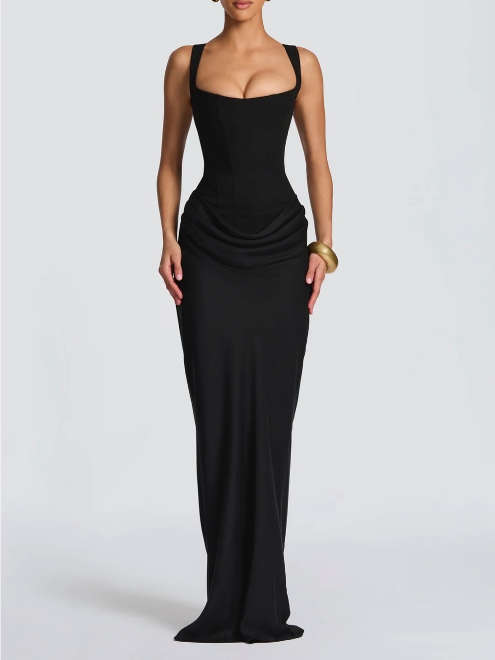 Elegant Black Maxi Dress with Sculpted Bodice